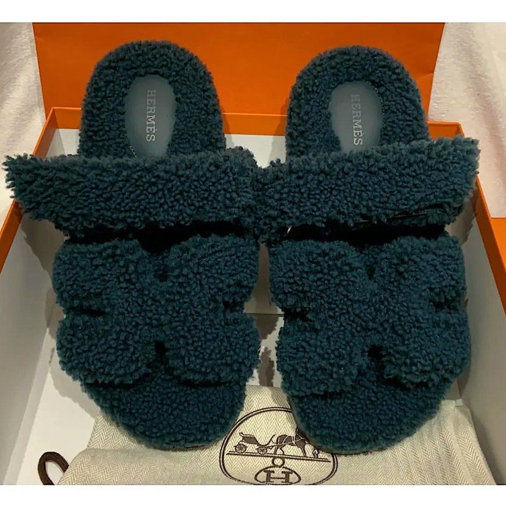 Hermes Vert Anglais Chypre Shearling Sandals size: 36